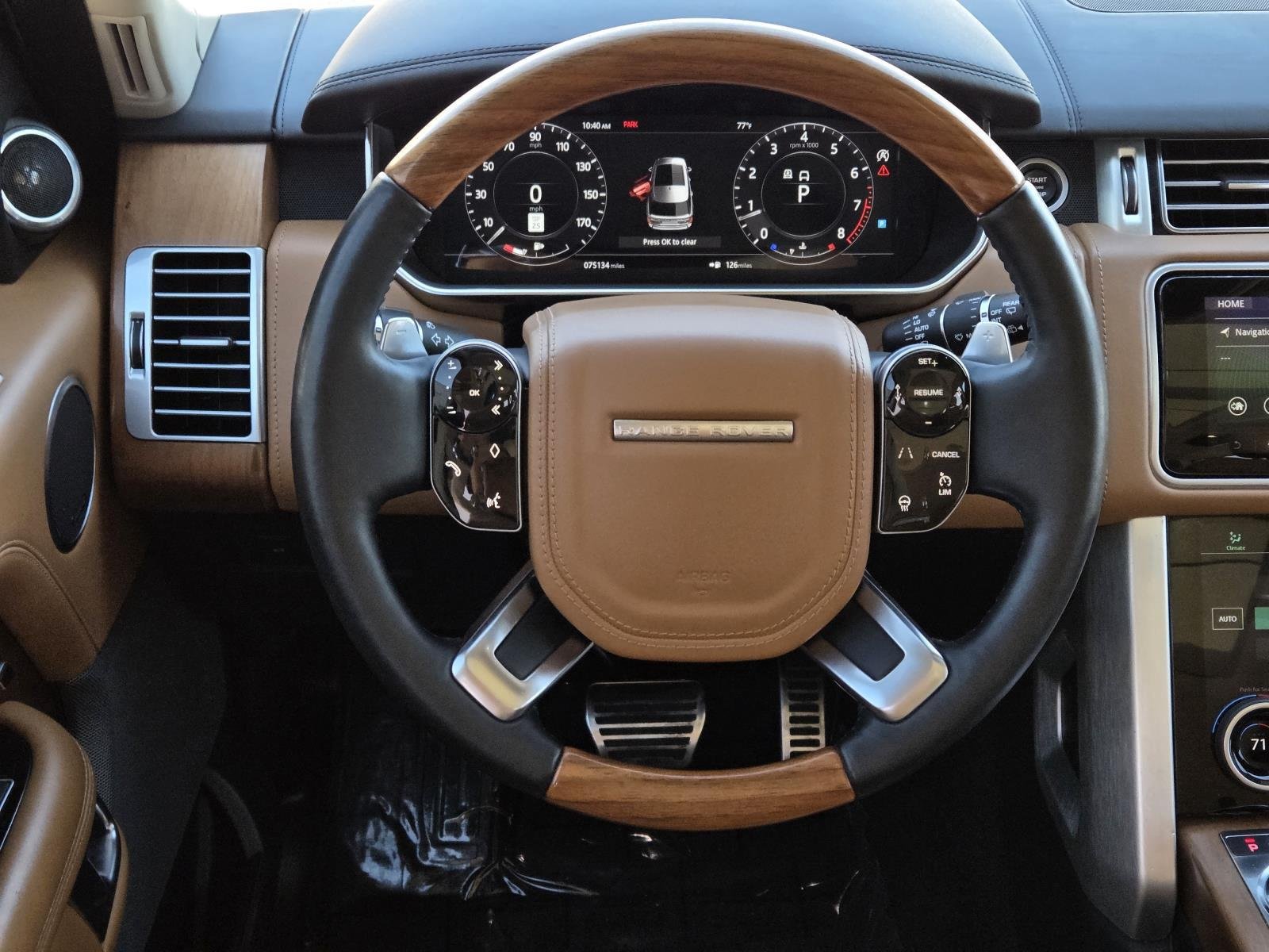 Used 2019 Silicon Silver Premium Metallic Land Rover Autobiography image 19