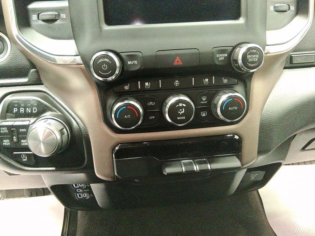 Used 2021 Black Ram Laramie image 27