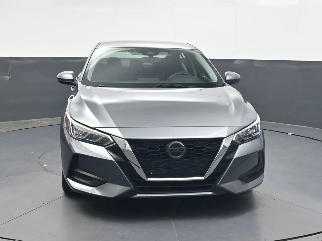 Used 2023 Gray Nissan S image 13