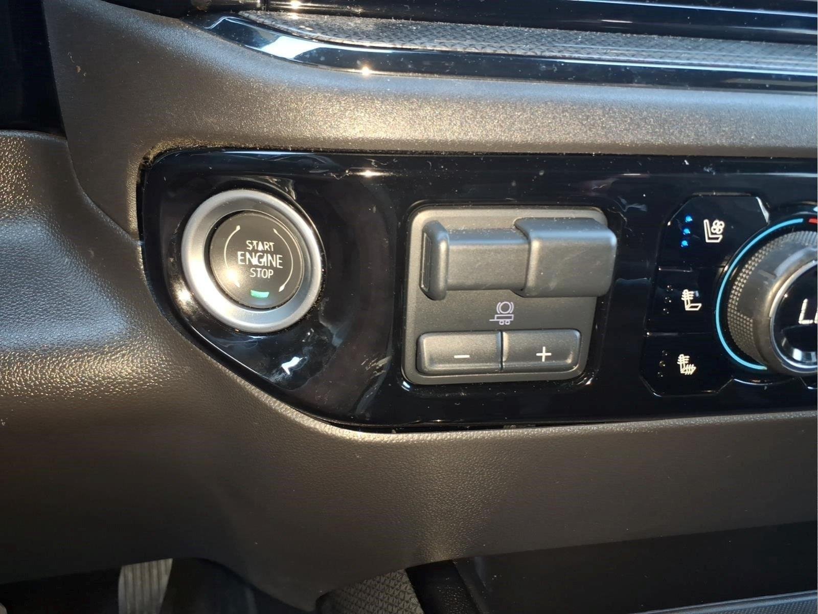 Used 2024 Slate Gray Metallic Chevrolet ZR2 image 25