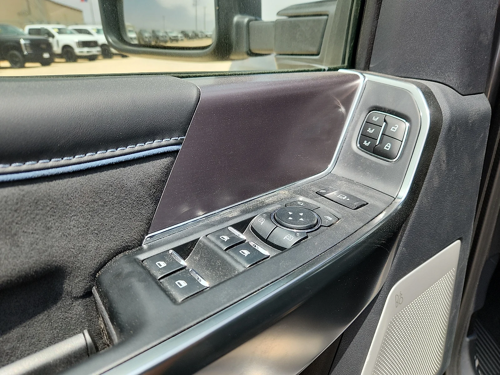 New 2026 Carbonized Gray Metallic Ford F-350® Platinum® image 15