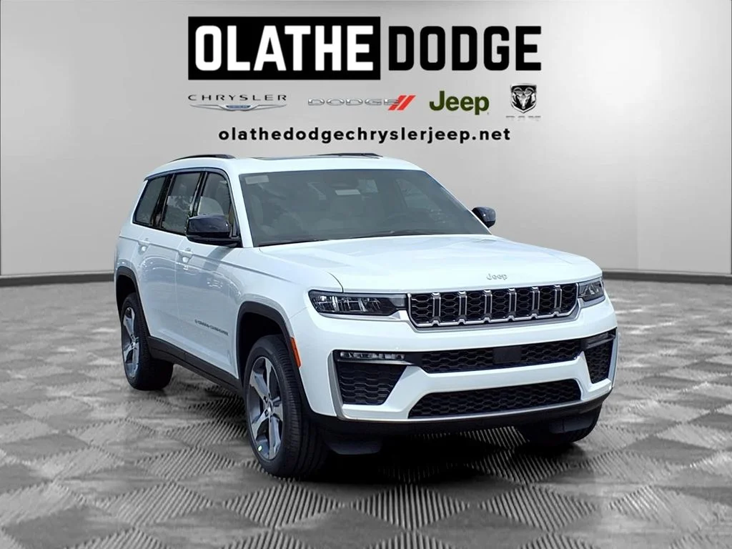 New 2026 Bright White Clear-Coat Exterior Paint Jeep Limited image 30