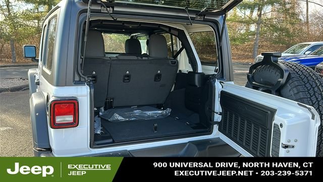 New 2026 Bright White Clear-Coat Exterior Paint Jeep Sport S image 23