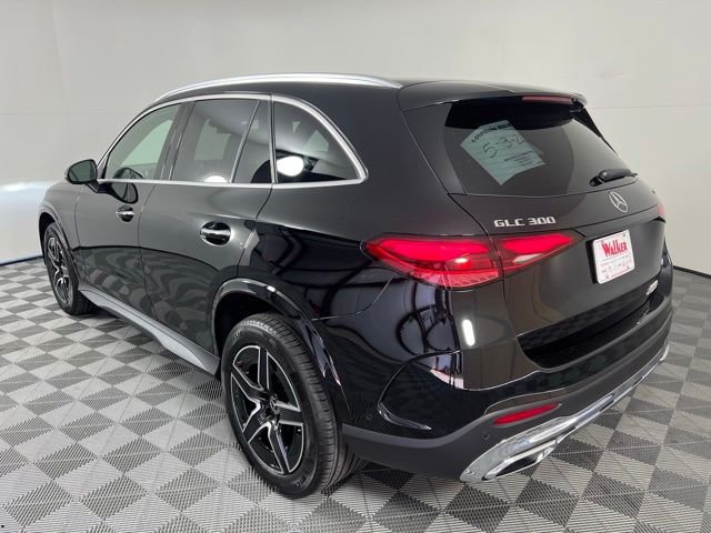 New 2026 Black Mercedes-Benz GLC 300 image 5