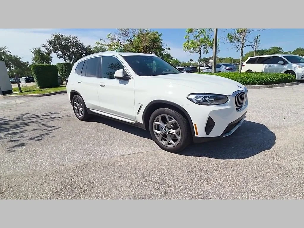 Used 2023 Alpine White BMW xDrive30i image 53
