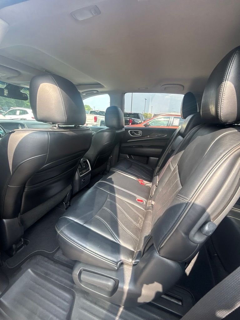 Used 2014 Black INFINITI Base image 17