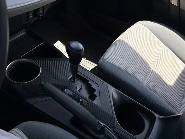 Used 2015 Black Toyota LE image 24