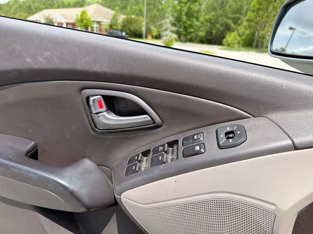 Used 2014 Gray Hyundai Limited image 16