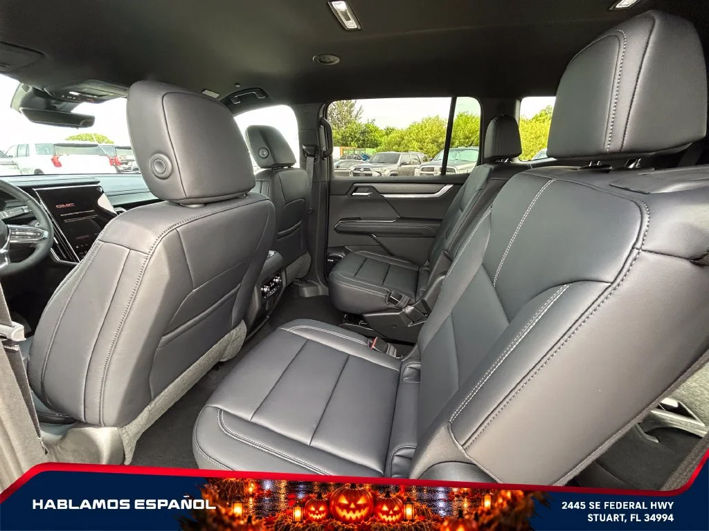 New 2026 Sterling Metallic GMC Elevation image 13