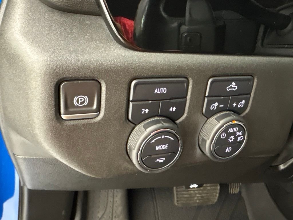 Used 2022 Blue Chevrolet RST image 41