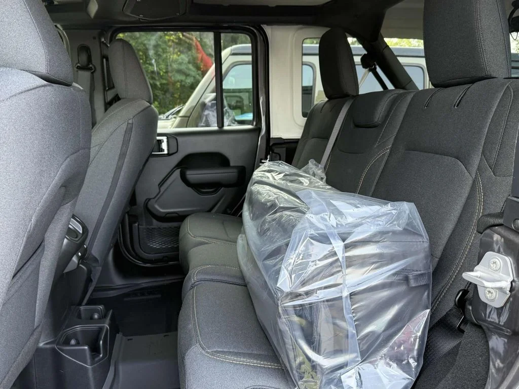 2025 Jeep Wrangler 4-Door Sport S - Photo 13