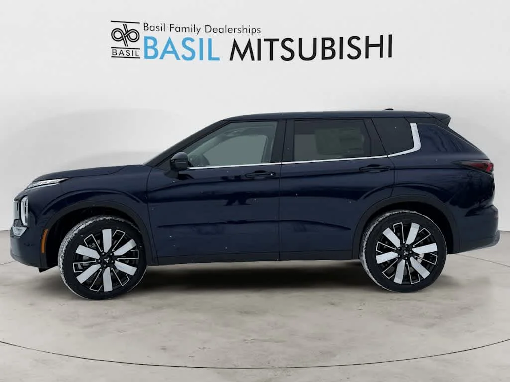 New 2025 Cosmic Blue Metallic Mitsubishi SEL image 2