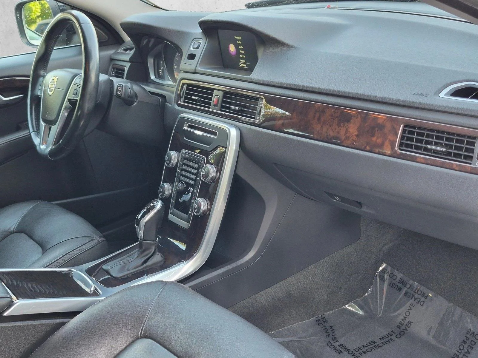 Used 2016 Black Stone Volvo T5 Premier image 23