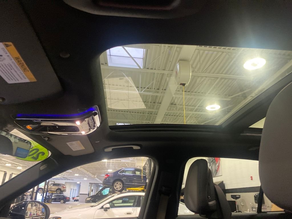 Used 2026 White Mercedes-Benz GLC 300 image 21