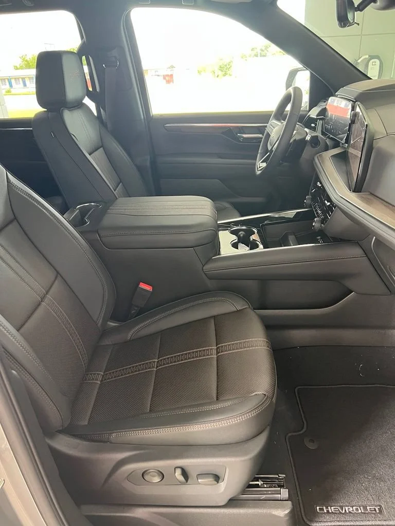 New 2026 Sterling Gray Metallic Chevrolet High Country image 10