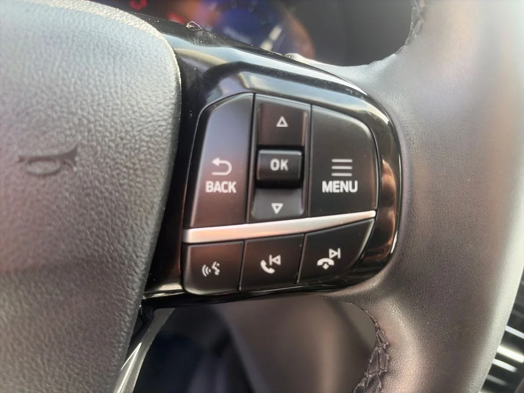 Used 2022 White Ford SEL image 34