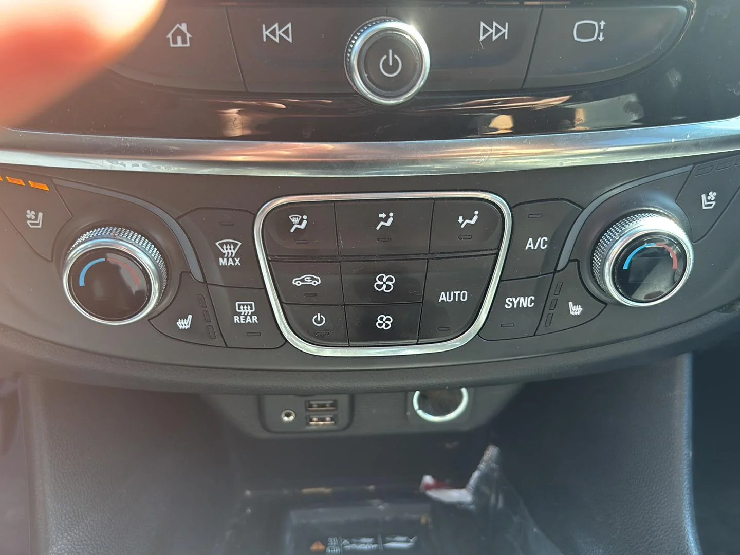 Used 2020 Mosaic Black Metallic Chevrolet Premier image 15