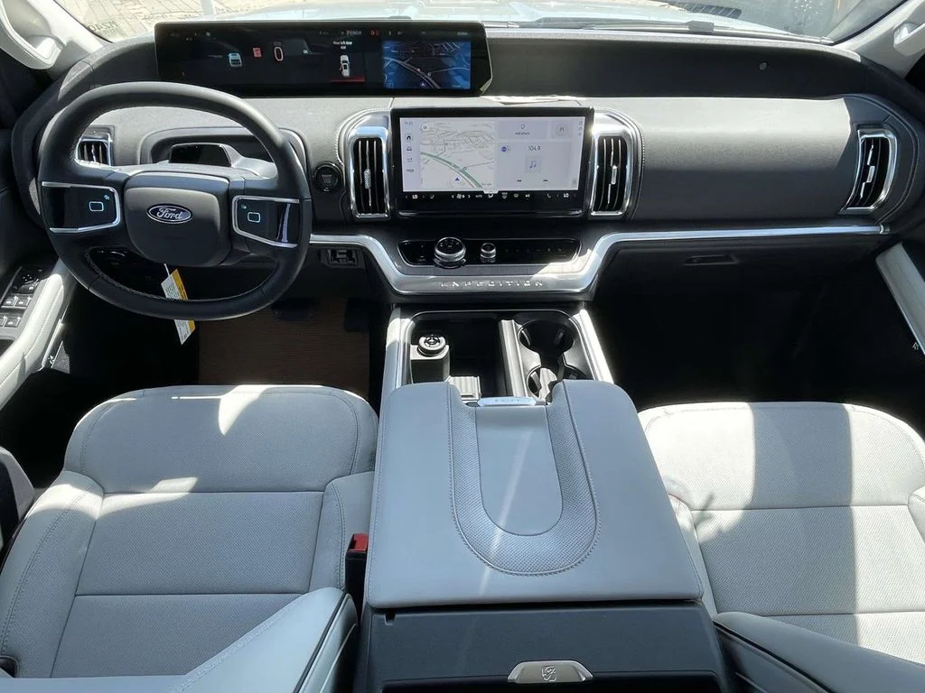 New 2026 Glacier Gray Metallic Tri-Coat Ford Platinum image 11