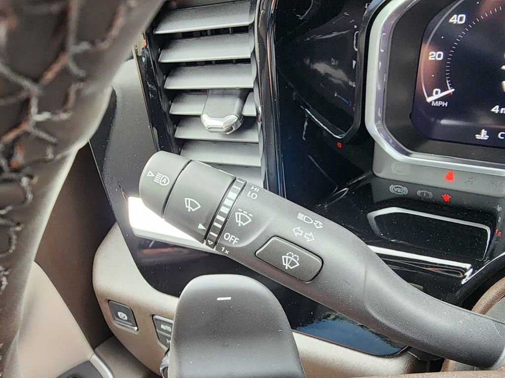 2026 GMC Sierra 1500 SLT - Photo 23