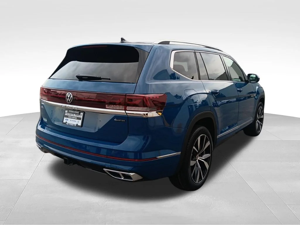Used 2026 Mountain Lake Blue Metallic Volkswagen 2.0T SEL Premium R-Line image 7