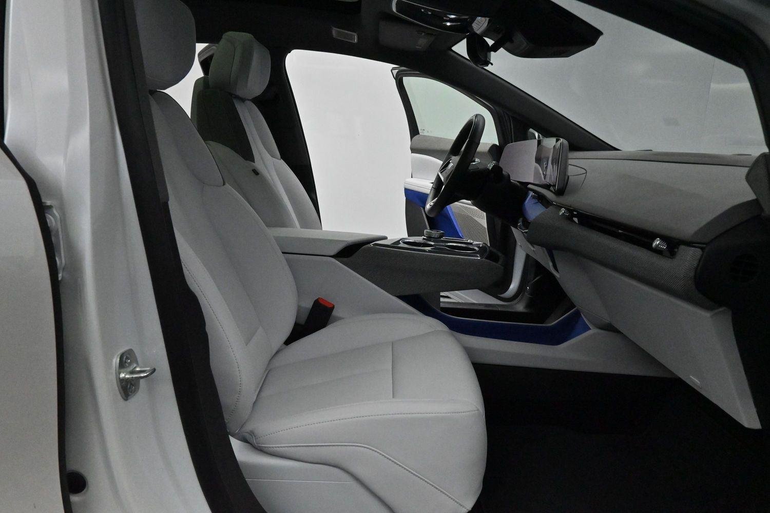 Used 2025 Crystal White Tricoat Cadillac Sport 1 image 33