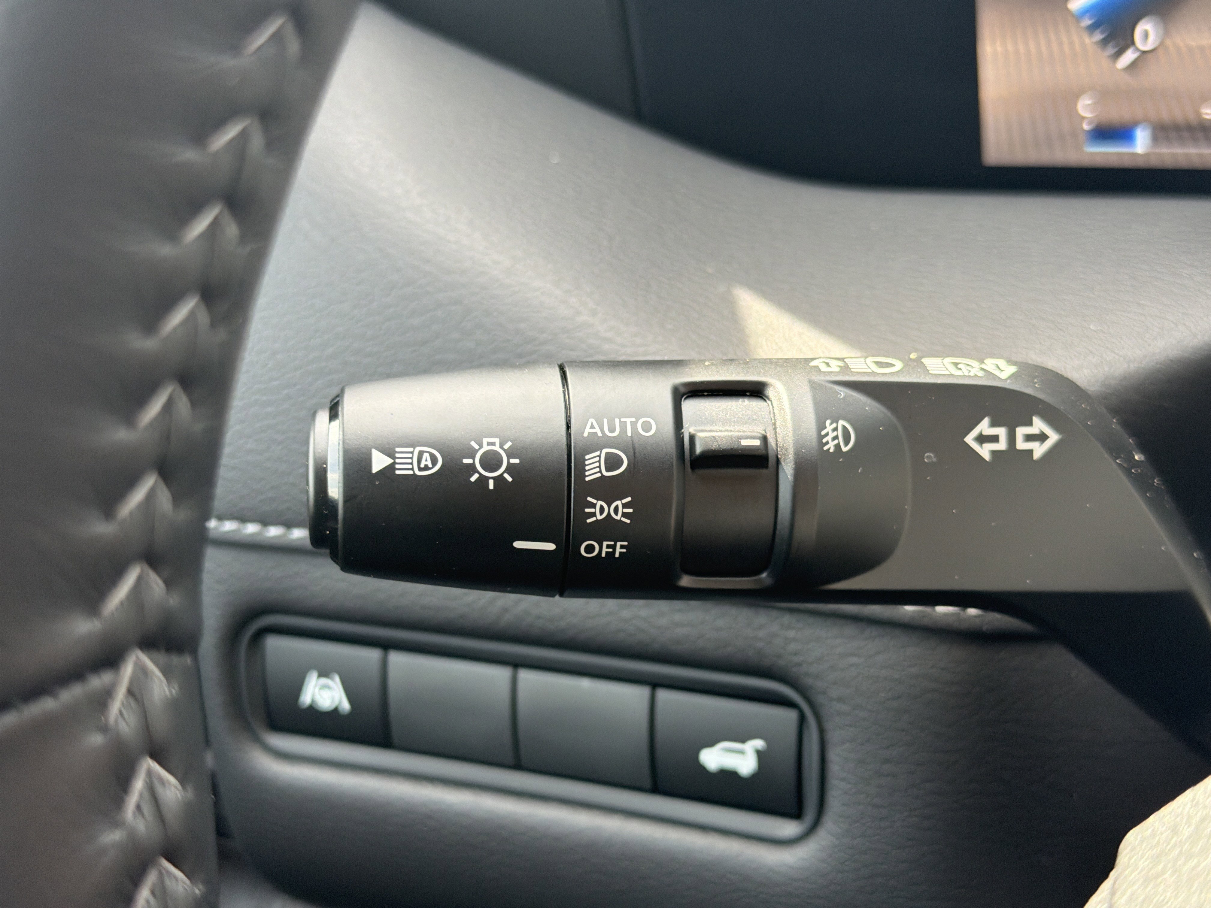 2026 Nissan Armada Platinum - Photo 18