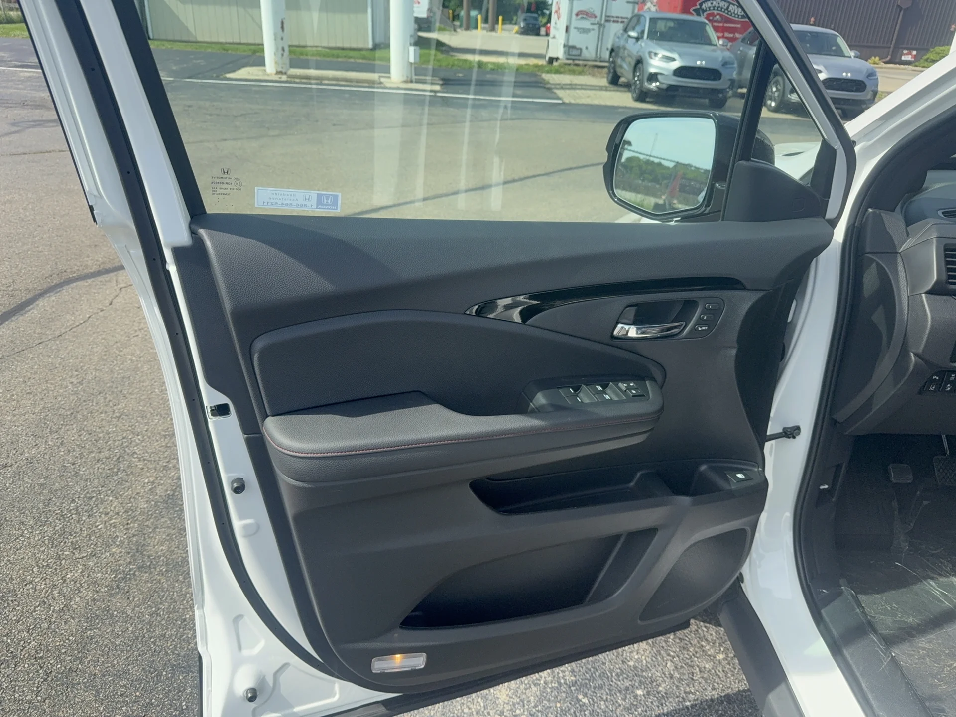 New 2026 Platinum White Pearl Honda Black Edition image 12