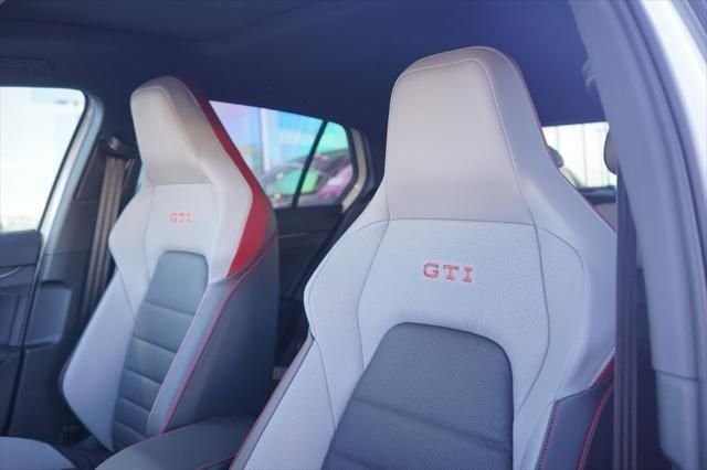 New 2026 Opal White Pearl Volkswagen Autobahn image 9