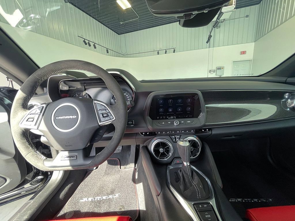 Used 2024 Panther Black Metallic Tintcoat Chevrolet 2SS image 87