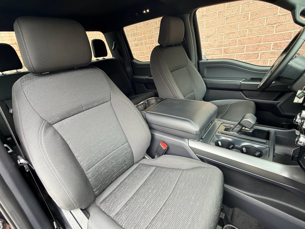 Used 2024 Agate Black Metallic Ford XLT image 24