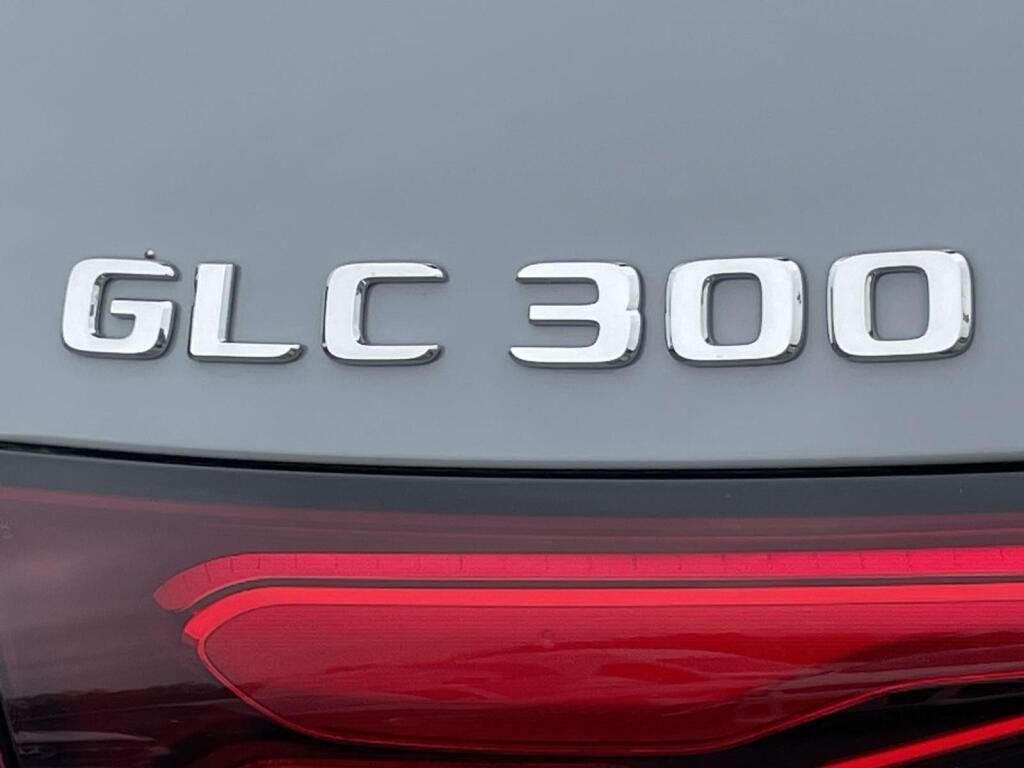 New 2026 MANUFAKTUR Alpine Grey Mercedes-Benz GLC 300 image 14