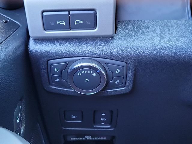 Certified Used 2019 Silver Spruce Ford Lariat image 16