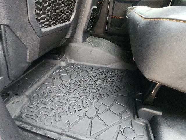 Used 2024 White Ford Badlands image 19