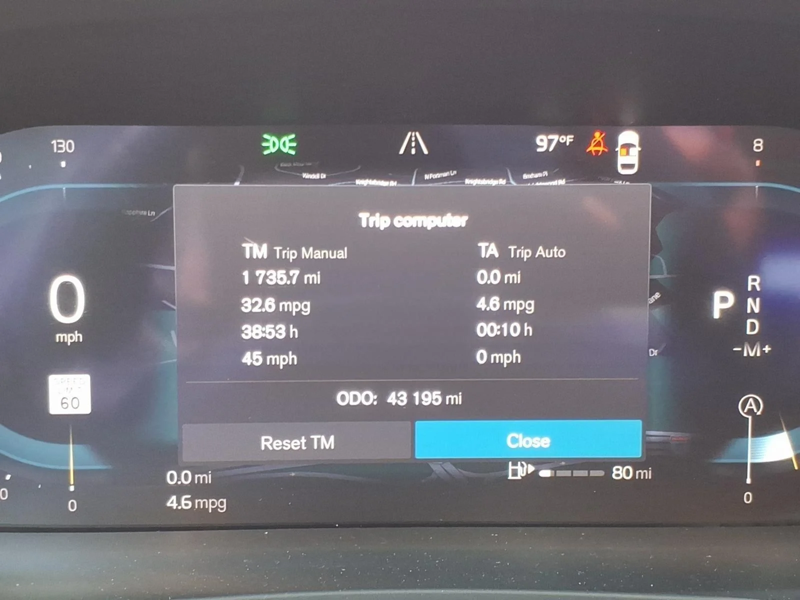 Used 2024 Silver Dawn Metallic Volvo Core Dark Theme image 29