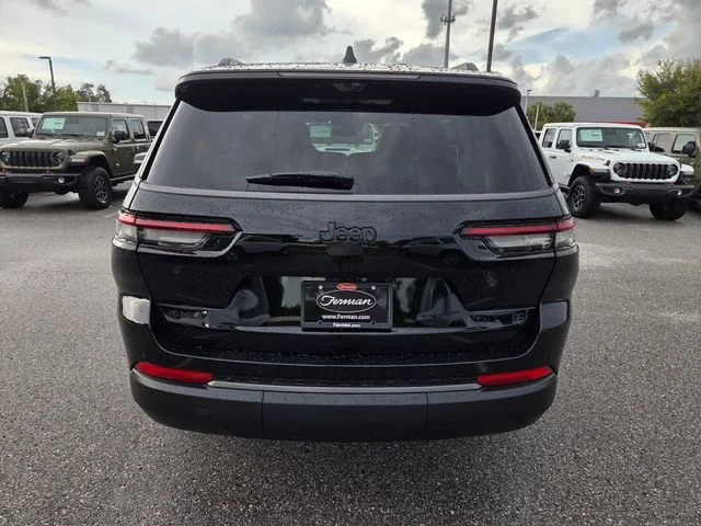 New 2026 Diamond Black Crystal Pearl-Coat Exterior Paint Jeep 85th Anniversary Edition image 12