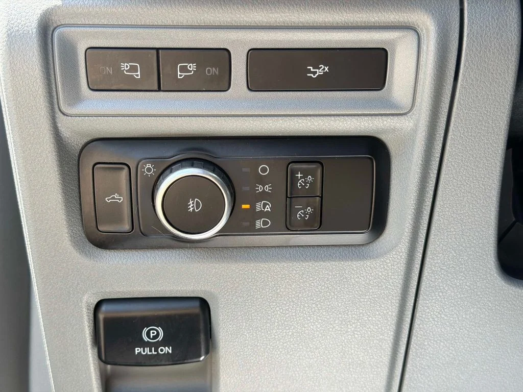 Used 2023 Blue Ford XLT image 33