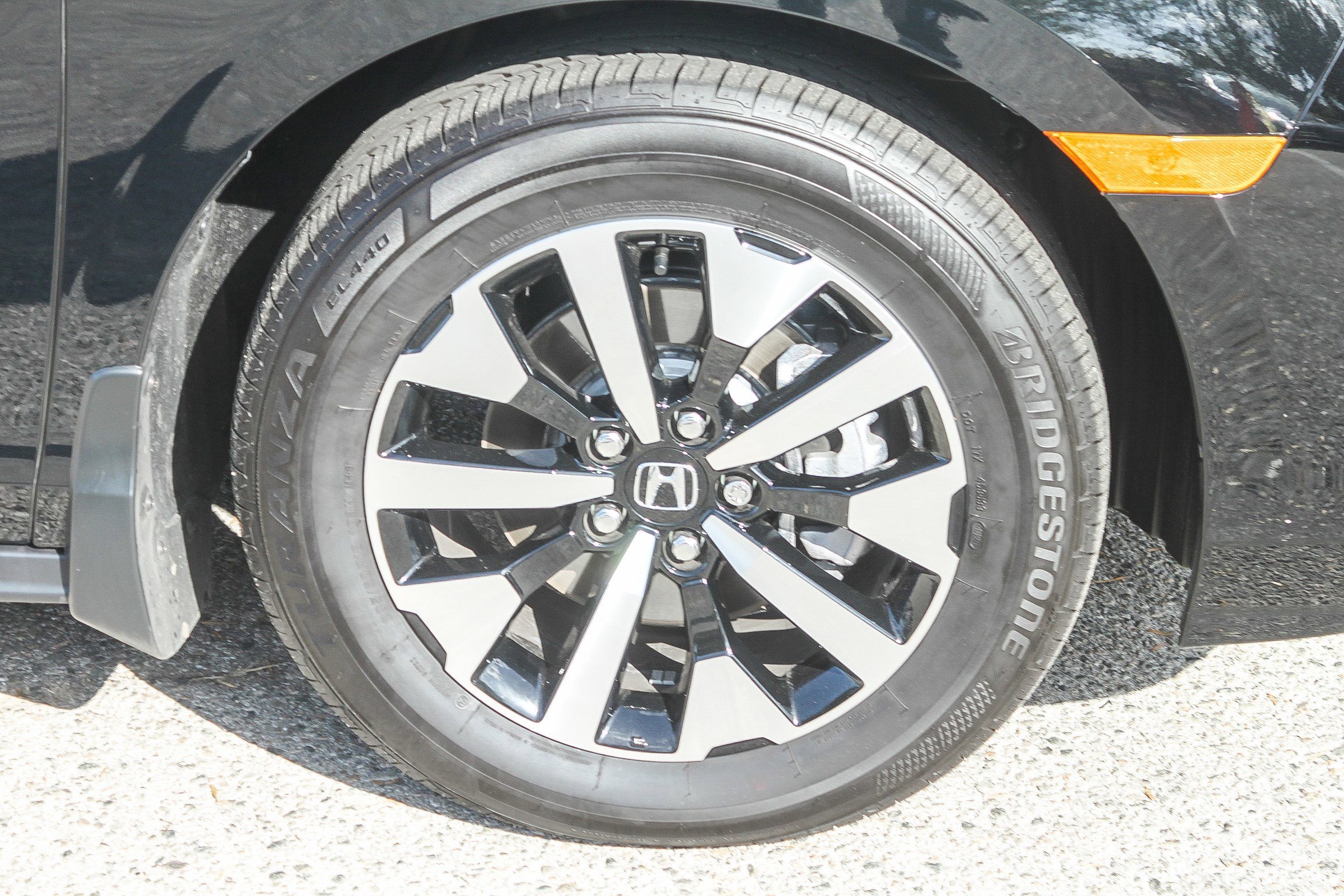 2026 Honda Odyssey EX-L - Photo 12