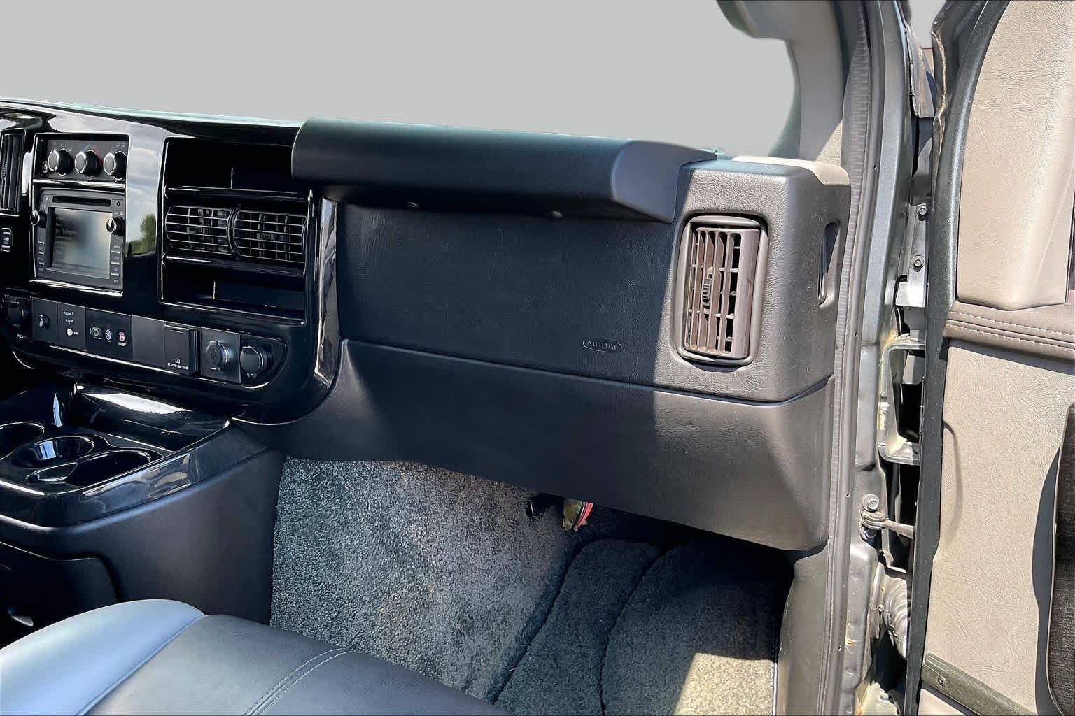 Used 2017 Cyber Gray Metallic Chevrolet  image 15