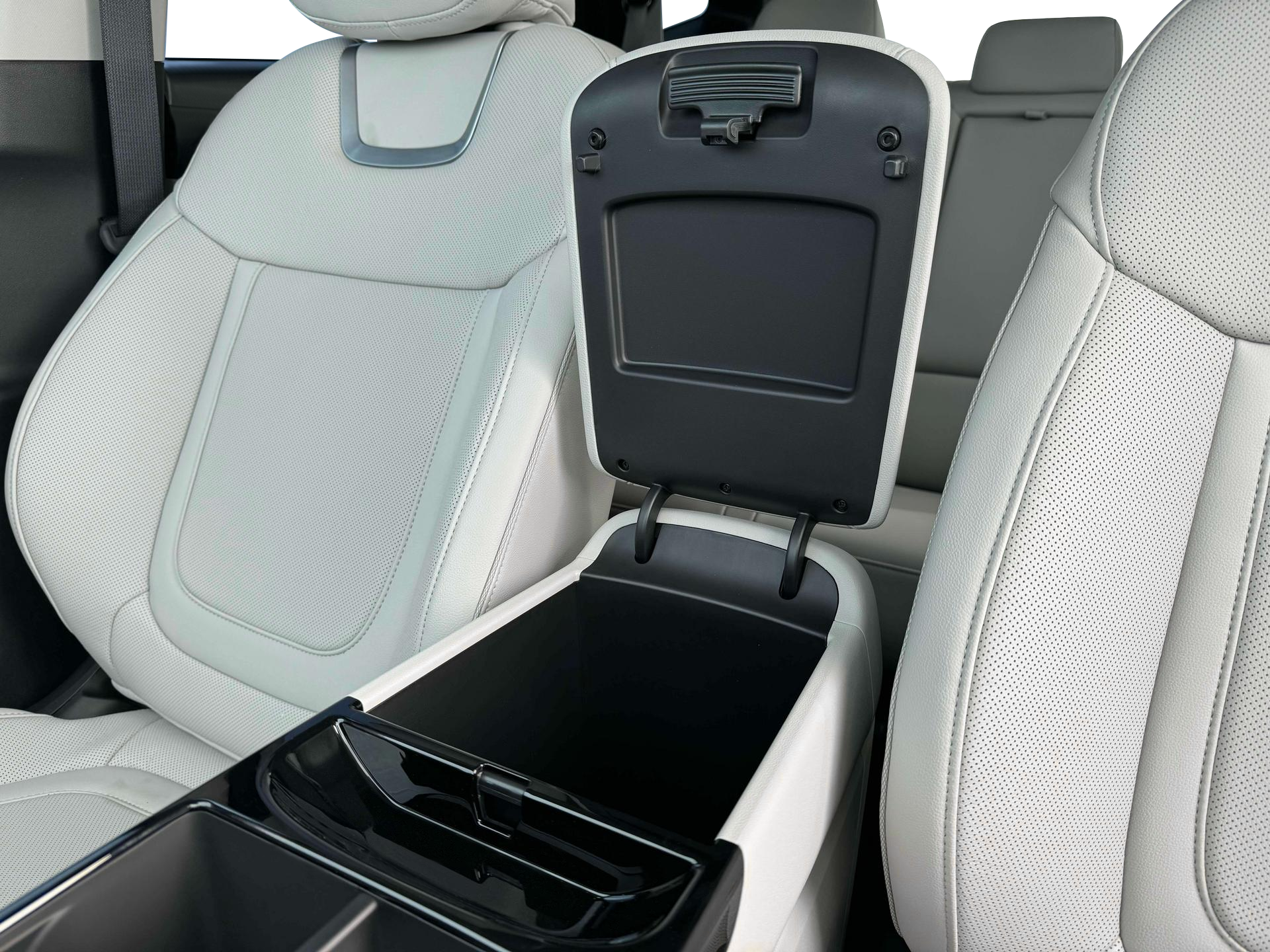 2025 Hyundai Tucson Limited - Photo 18