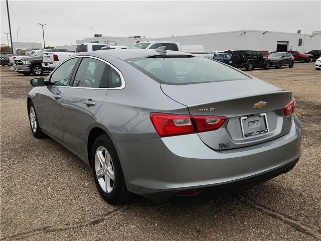 Used 2024 Gray Chevrolet 1LT image 2