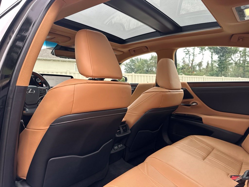 Used 2024 Black Lexus 350 Luxury image 22