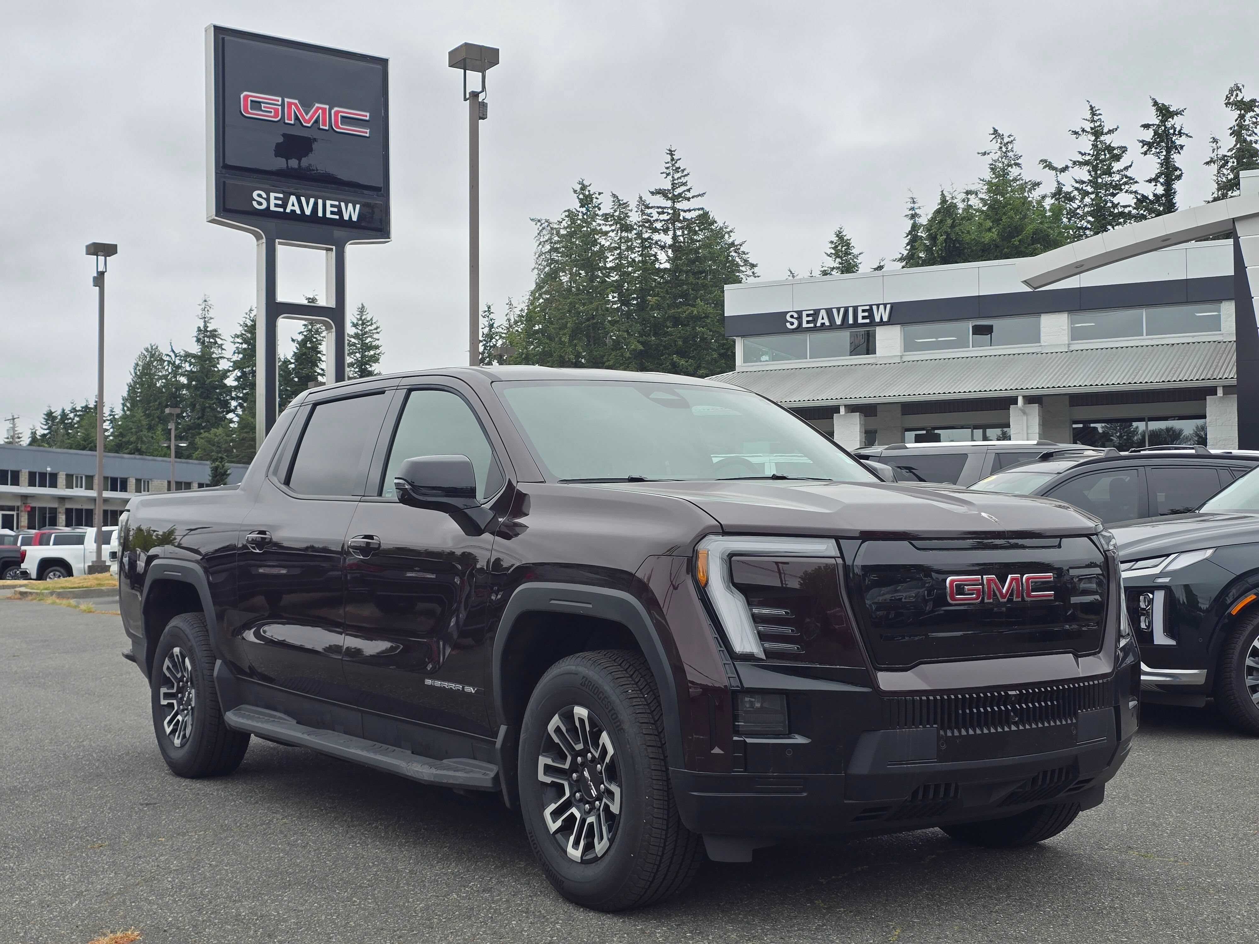 2026 GMC Sierra Elevation Extended Range Crew Cab e4WD's photo