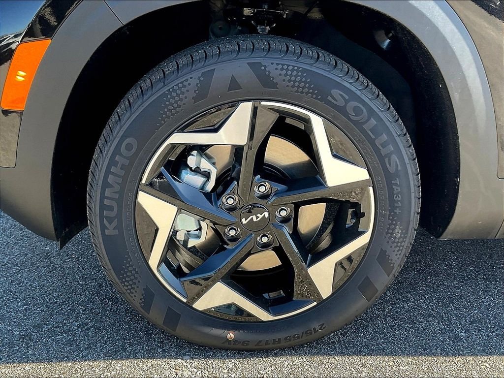 New 2026 Fusion Black Kia S image 7