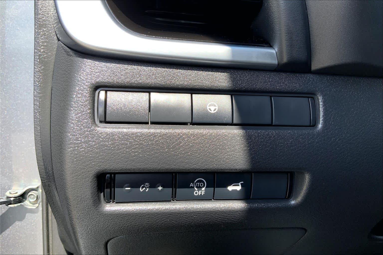 Used 2023 Gun Metallic Nissan SL image 29