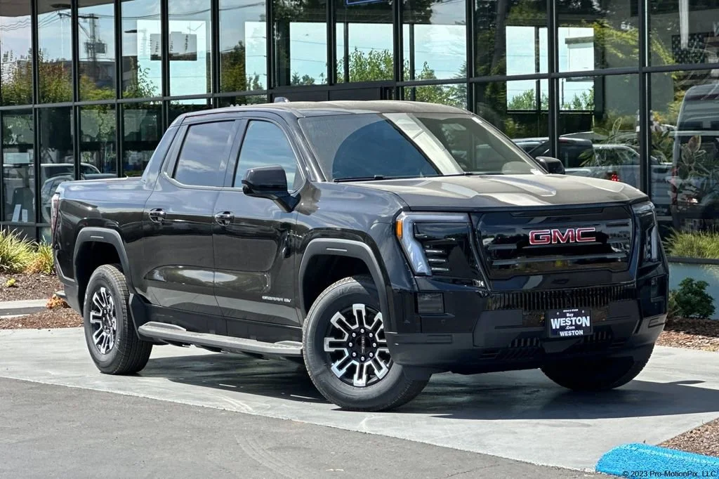 2026 GMC Sierra Elevation Stamdard Range Crew Cab e4WD's photo