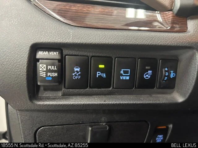 Used 2019 White Toyota Limited Premium image 27