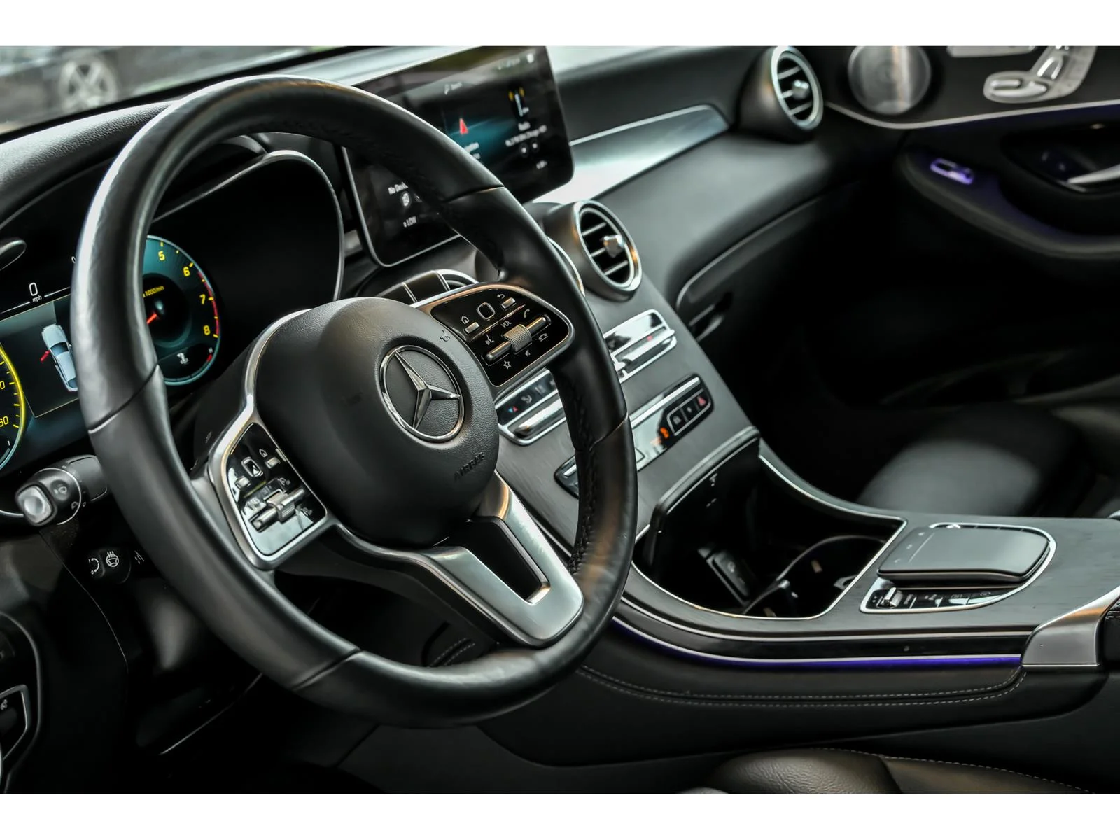 Used 2020 White Mercedes-Benz GLC 300 4MATIC® image 15