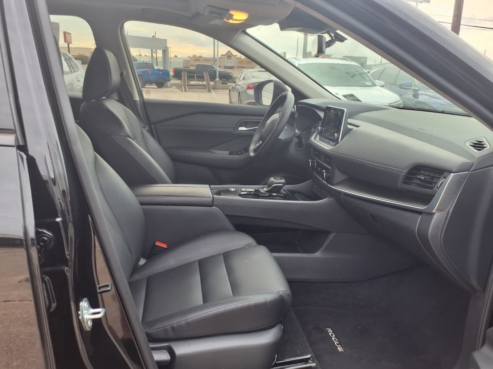 Certified Used 2026 Super Black Nissan Dark Armor image 13
