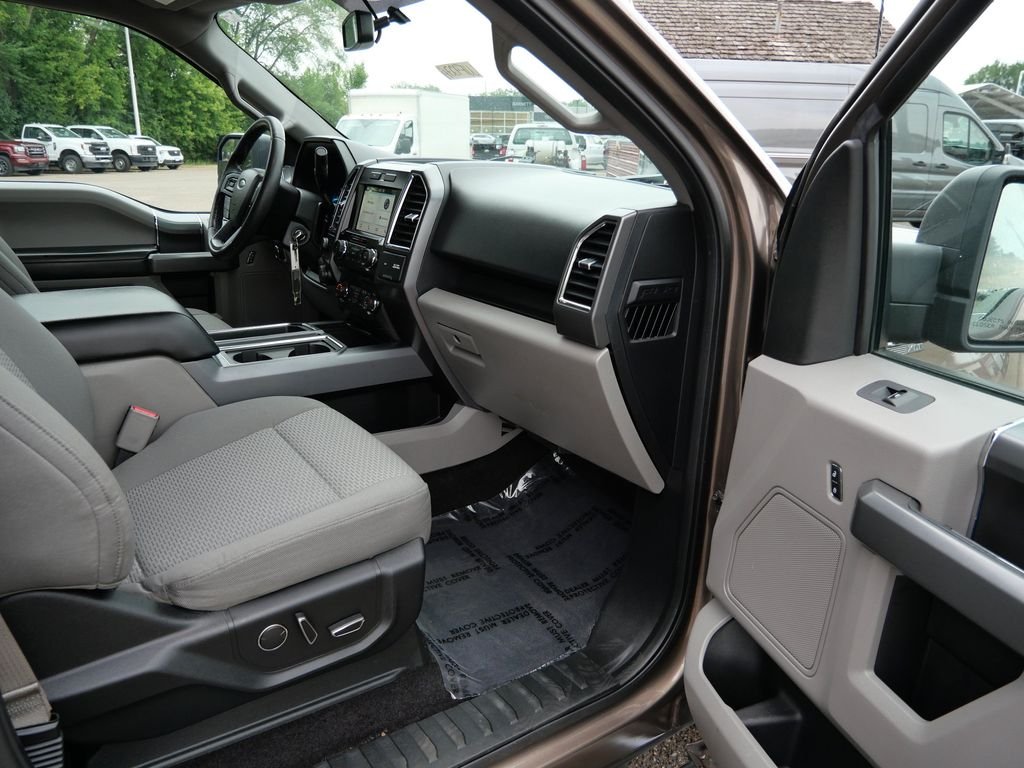 Used 2016 Brown Ford XLT image 11