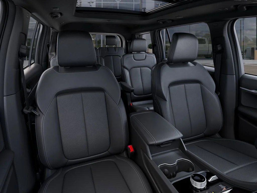 New 2026 Diamond Black Crystal Pearl-Coat Exterior Paint Jeep Limited Reserve image 16
